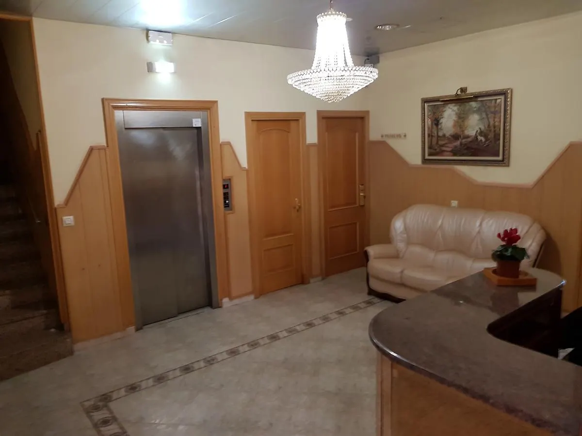 Hostel Hostal Milenium Els Monjos